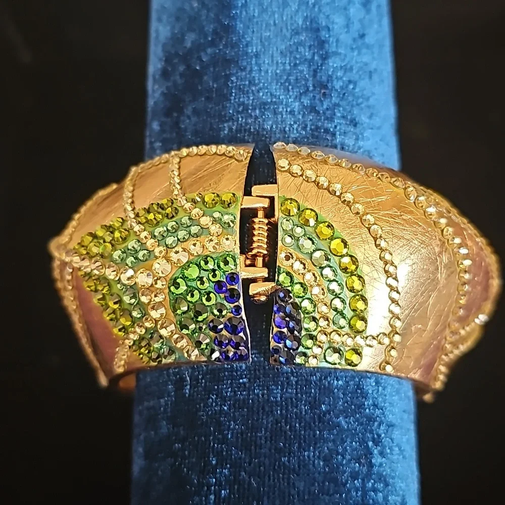 Stunning Gold Rhinestone Peacock Bracelet - Picture 3 of 5